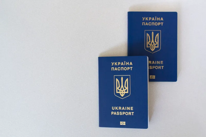 Российская регистрация и путь к американскому гражданству: что USCIS видит в вашей прописке и как это не стать проблемой